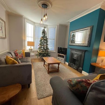 Gloucester Rd 2 Mins Away - Fab, New, Trendy House Bristol Dış mekan fotoğraf
