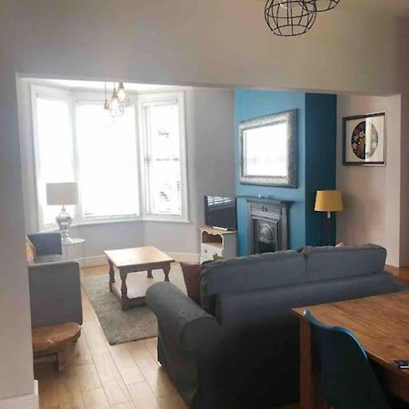 Gloucester Rd 2 Mins Away - Fab, New, Trendy House Bristol Dış mekan fotoğraf