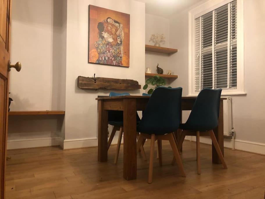 Gloucester Rd 2 Mins Away - Fab, New, Trendy House Bristol Dış mekan fotoğraf