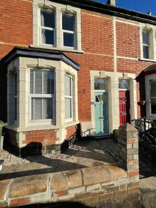 Gloucester Rd 2 Mins Away - Fab, New, Trendy House Bristol Dış mekan fotoğraf