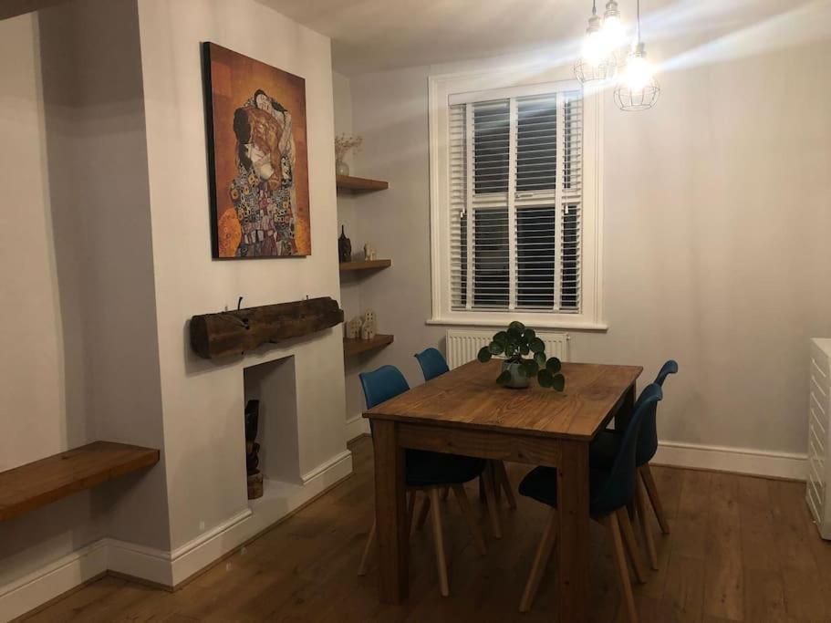 Gloucester Rd 2 Mins Away - Fab, New, Trendy House Bristol Dış mekan fotoğraf