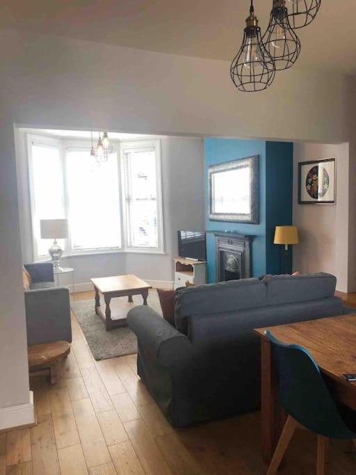 Gloucester Rd 2 Mins Away - Fab, New, Trendy House Bristol Dış mekan fotoğraf